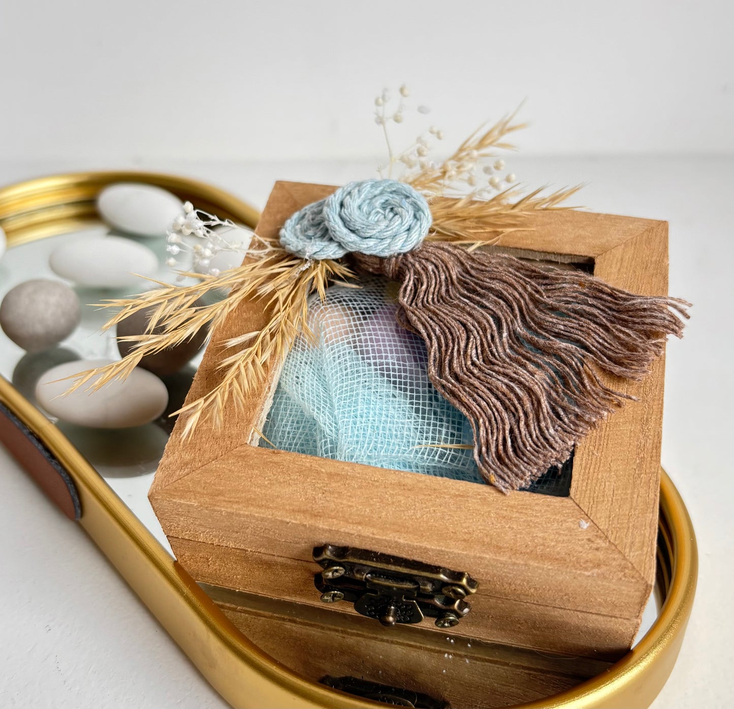 Μπομπονιέρα βάπτισης κουτάκι με πλεξιγκλάς