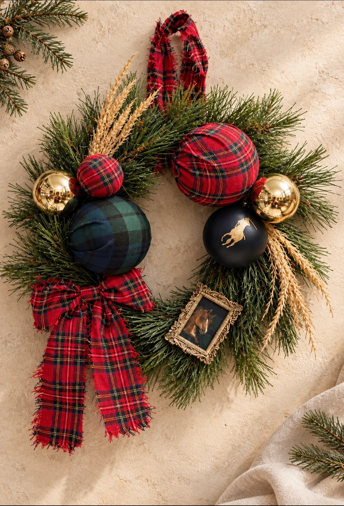 Χριστουγεννιάτικο σκωτσέζικο στεφάνι